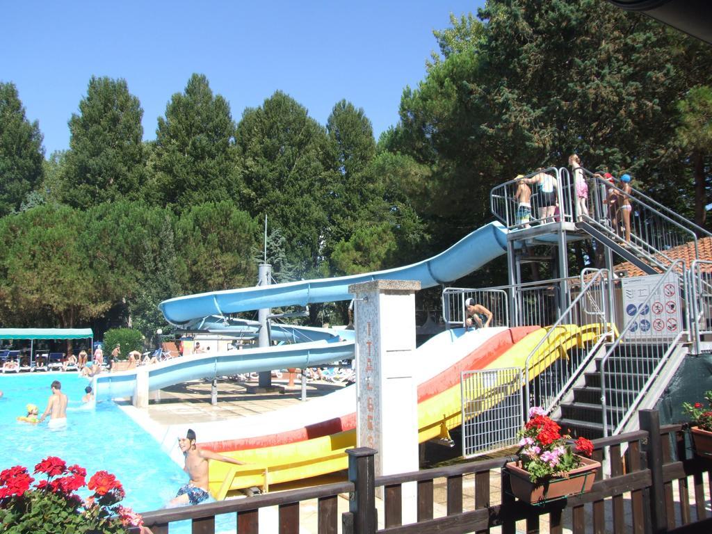 Camping Villaggio Italgest SantʼArcangelo Exteriör bild
